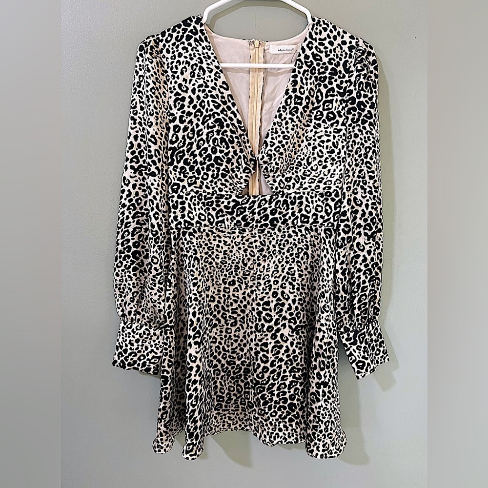 Idem Ditto new with tags animal print long sleeve short dress size small